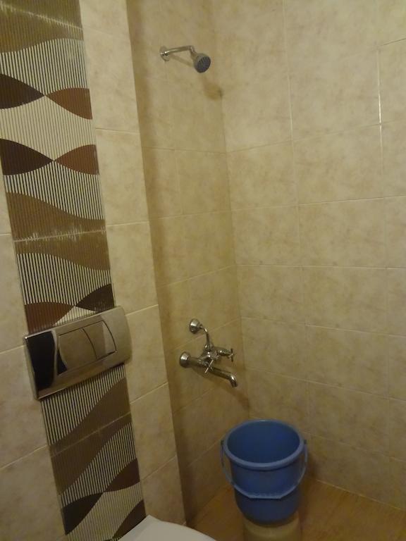 Hotel New Rajdarshan Madikeri Buitenkant foto