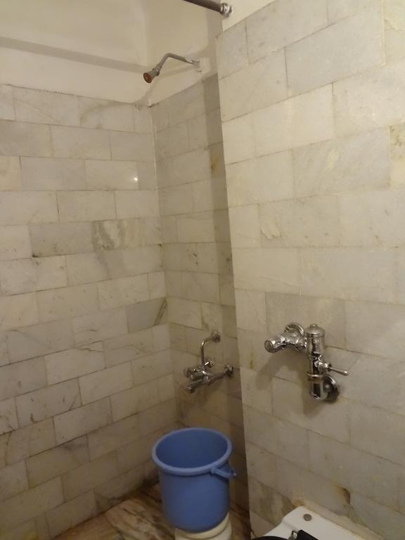 Hotel New Rajdarshan Madikeri Buitenkant foto