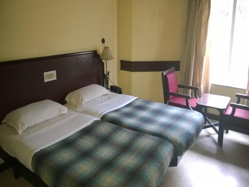 Hotel New Rajdarshan Madikeri Buitenkant foto