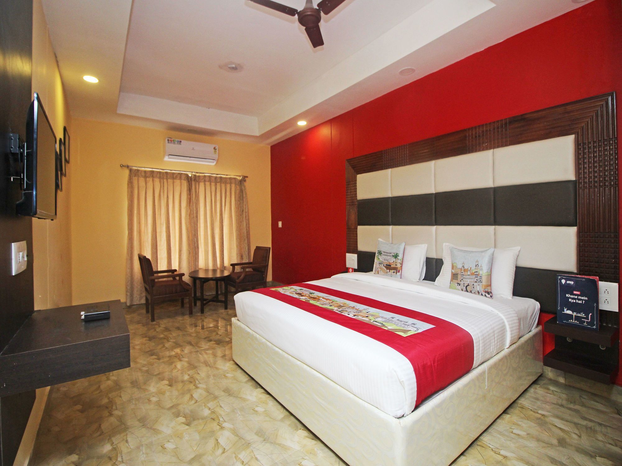 Hotel New Rajdarshan Madikeri Buitenkant foto